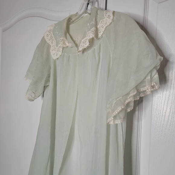Vintage Sheer 1950 Pajamas Robe Light green white lace Size Small / Medium - Picture 4 of 4